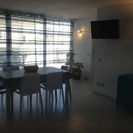 Apartment Thἀlassa